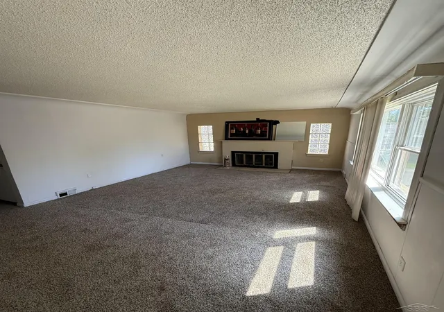 Photo 2 of Single family home for sale at 2506 Owen St, Saginaw, MI 48601 | MLS# 61050209786 | Listing updated on 2026-06-02