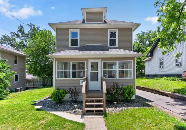 Photo 2 of Single family home for sale at 439 Madison St, Jackson, MI 49202 | MLS# 55026026334 | Listing updated on 2026-06-10