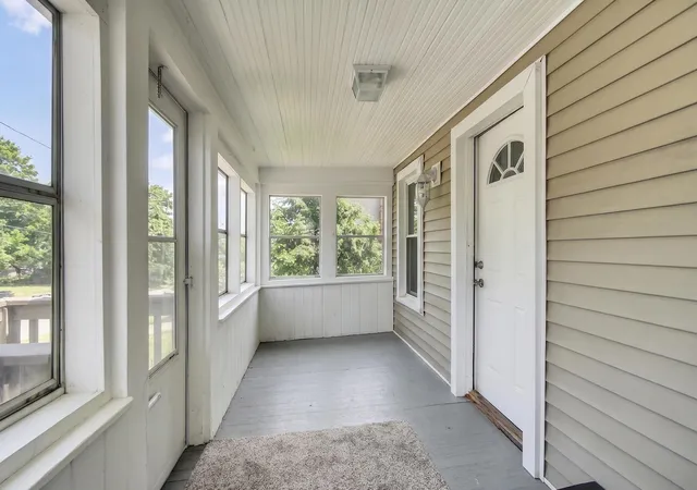 Photo 3 of Single family home for sale at 439 Madison St, Jackson, MI 49202 | MLS# 55026026334 | Listing updated on 2026-06-10