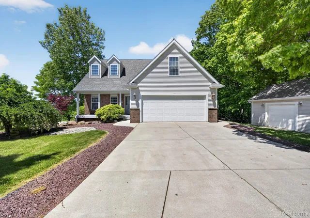 Photo 2 of Single family home for sale at 9055 Hegel Rd, Goodrich, MI 48438 | MLS# 20261040266 | Listing updated on 2026-08-31