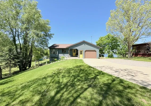 Homes for sale in Lake Township Missaukee, MI | 1988 S Schneider St, Lake Township Missaukee, MI 49651 | MLS# 78080069098