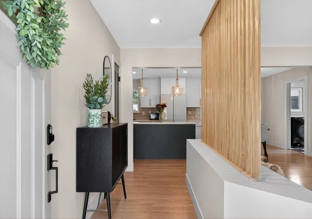 Photo 3 of Single family home for sale at 1525 Larrys Dr, Jackson, MI 49203 | MLS# 55026026345 | Listing updated on 2026-06-11