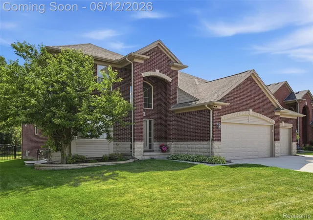 Photo 3 of Single family home for sale at 50606 Bredenbury Dr, Macomb, MI 48044 | MLS# 20261040295 | Listing updated on 2026-06-15