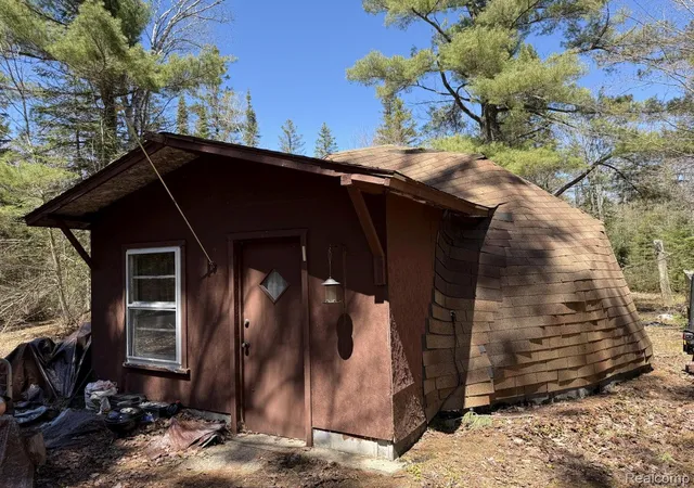3rd image of 9718 W Black River Rd, Naubinway, MI 49762 | MLS# 20261040330