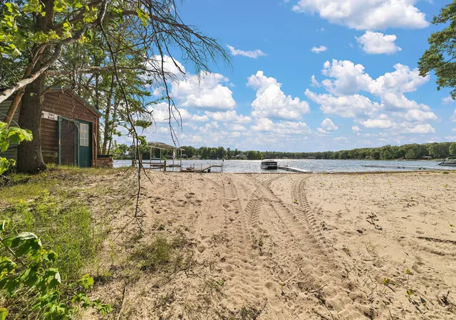 4th image of 2713 E White Lake Dr, Twin Lake, MI 49457 | MLS# 71026026363