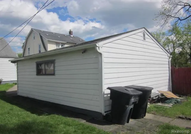 Photo 3 of Single family home for sale at 19151 Rowe St, Detroit, MI 48205 | MLS# 20261040368 | Listing updated on 2026-06-18