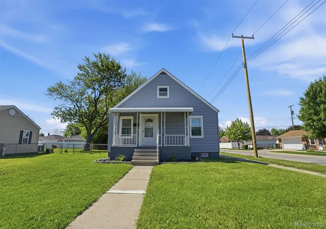 Homes for sale in Southgate City Wayne, MI | 13181 Peach St, Southgate City Wayne, MI 48195 | MLS# 20261040380
