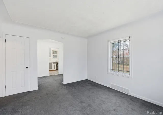 3rd image of 19816 Harlow St, Detroit, MI 48235 | MLS# 20261040405