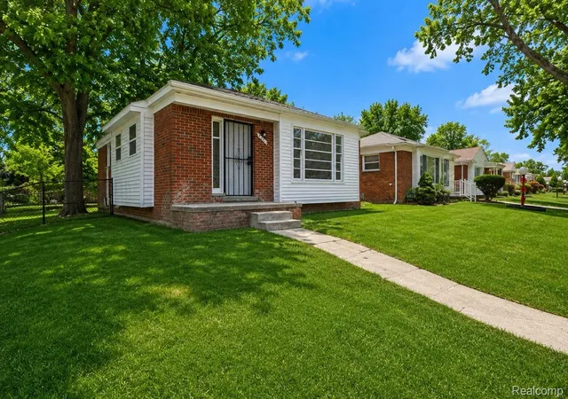 2nd image of 20201 Grandville Ave, Detroit, MI 48219 | MLS# 20261040404