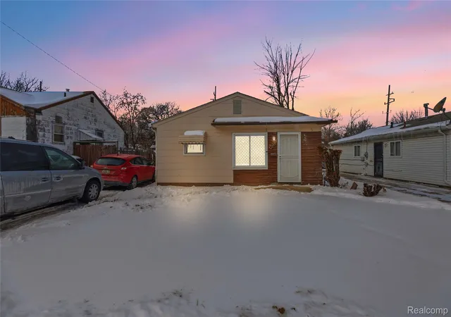 Photo 1 of Single family home for sale at 6075 Ashton Ave, Detroit, MI 48228 | MLS# 20261040411 | Listing updated on 2026-06-03