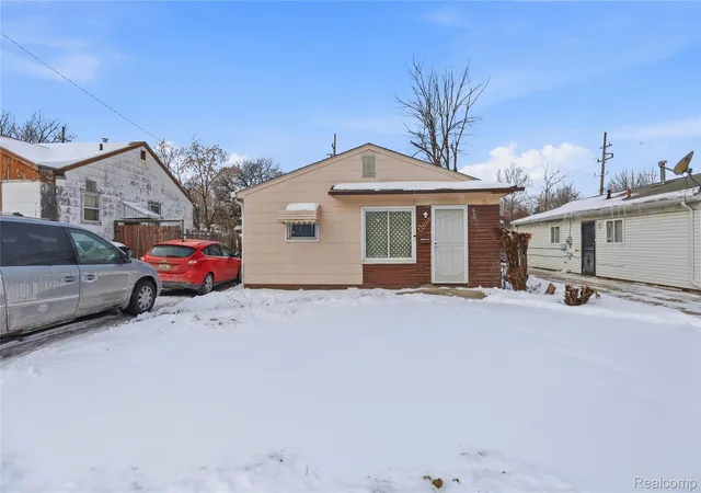 Photo 2 of Single family home for sale at 6075 Ashton Ave, Detroit, MI 48228 | MLS# 20261040411 | Listing updated on 2026-06-03