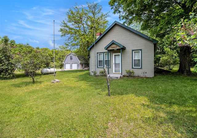 Photo 3 of Single family home for sale at 1754 Maggie St, Fountain, MI 49410 | MLS# 67026026385 | Listing updated on 2026-08-24