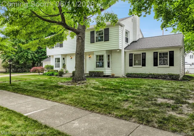 Photo 2 of Single family home for sale at 385 Golf View Blvd, Birmingham, MI 48009 | MLS# 20261040447 | Listing updated on 2026-06-11