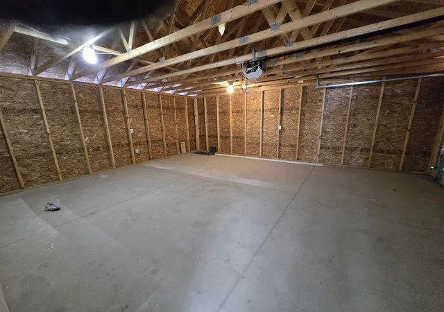 15th image of 517 E State Rd, Hastings, MI 49058 | MLS# 66026026397