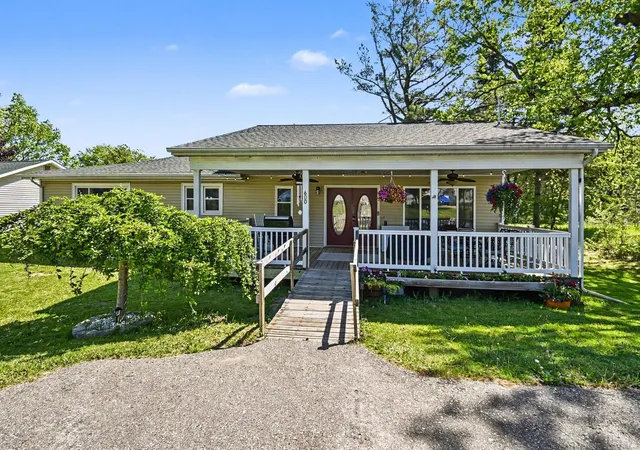 Photo 3 of Single family home for sale at 600 2nd Avenue, Hale, MI 48739 | MLS# 77080069114 | Listing updated on 2026-08-26