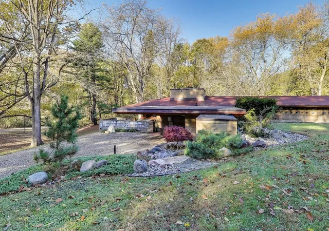 3rd image of 11185 Hawthorne Dr, Galesburg, MI 49053 | MLS# 69026026431
