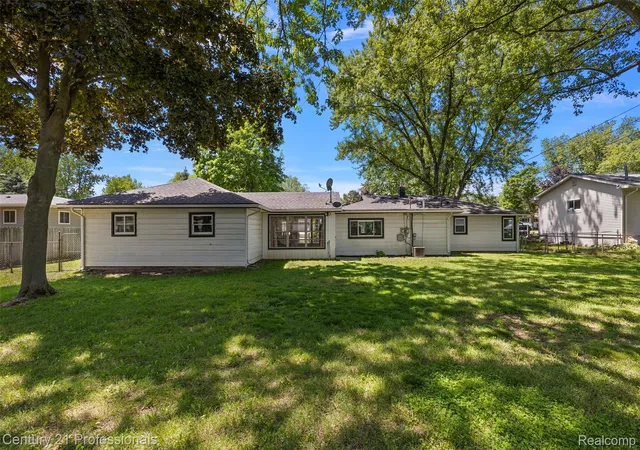Photo 3 of Single family home for sale at 5360 Frankwill Ave, Clarkston, MI 48346 | MLS# 20261040547 | Listing updated on 2026-06-21