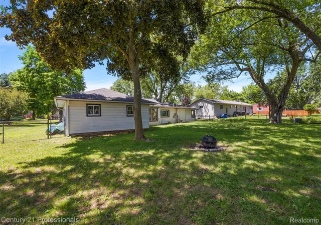 Photo 4 of Single family home for sale at 5360 Frankwill Ave, Clarkston, MI 48346 | MLS# 20261040547 | Listing updated on 2026-06-21