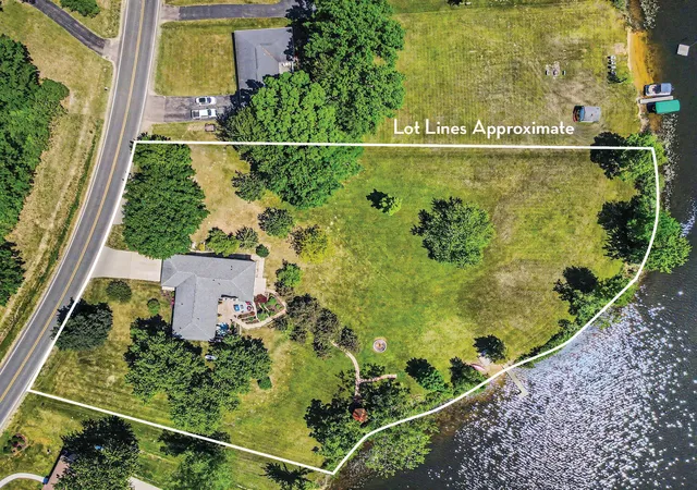 3rd image of 47233 Cr 380, Columbia Township Van Buren, MI 49056 | MLS# 69026026459