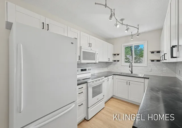 Photo 3 of Condo for sale at 3322 Germaine Rd, Muskegon, MI 49441 | MLS# 71026026449 | Listing updated on 2026-08-03