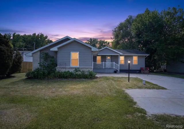 Photo 1 of Single family home for sale at 14232 North Rd, Fenton, MI 48430 | MLS# 20261040557 | Listing updated on 2026-09-13