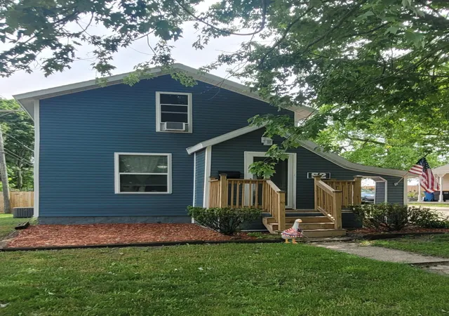 Homes for sale in Hillsdale City Hillsdale, MI | 52 W Bacon St, Hillsdale City Hillsdale, MI 49242 | MLS# 55026026478