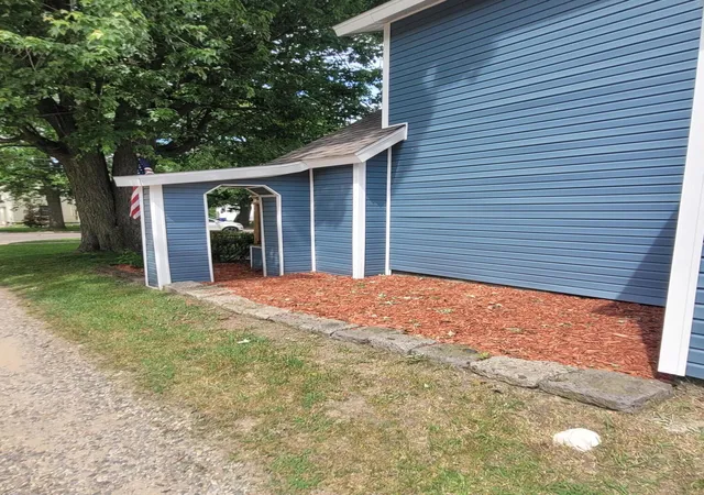 Homes for sale in Hillsdale City Hillsdale, MI | 52 W Bacon St, Hillsdale City Hillsdale, MI 49242 | MLS# 55026026478