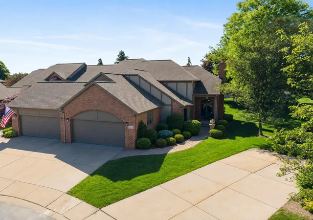 Photo 1 of Sale Pending at 54661 Bellingham Dr, Shelby Township, MI 48316 | MLS# 81026026484 | Listing updated on 2026-09-16