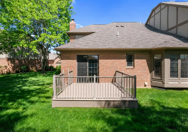 Listing Photo 5 - Condo for sale in building located at 54661 Bellingham Dr, Shelby Township, MI 48316