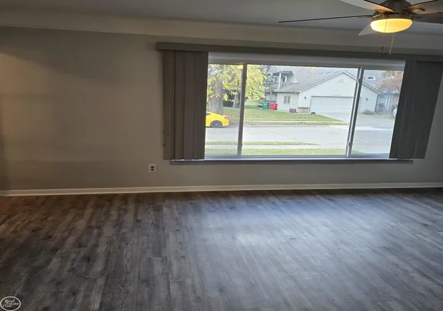 5th image of 16084 Hauss Ave, Eastpointe City Macomb, MI 48021 | MLS# 58050209882