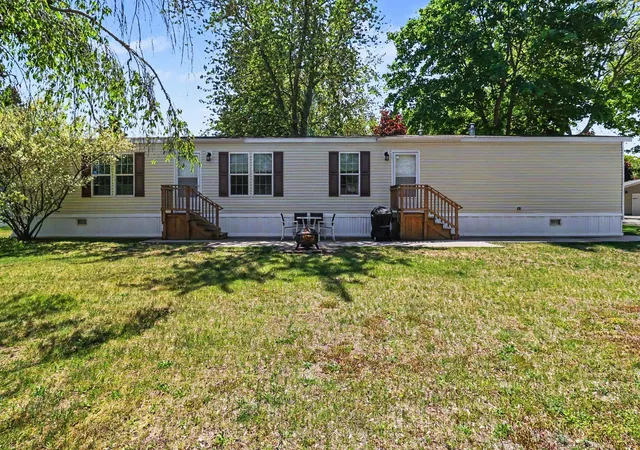 Homes for sale in Hamlin Township Mason, MI | 2860 Trepanier Dr, Hamlin Township Mason, MI 49431 | MLS# 67026026492