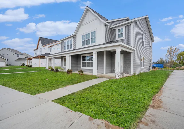 Photo 2 of Condo for sale at 832 Winchester St, Holland, MI 49423 | MLS# 65026026490 | Listing updated on 2026-10-06
