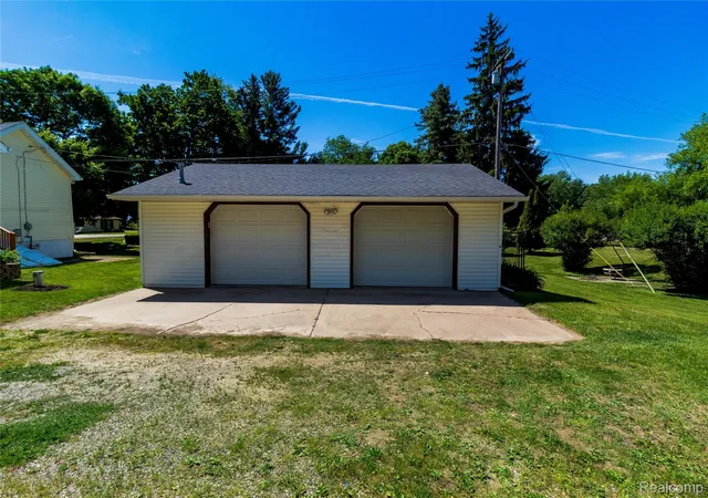 Photo 4 of Single family home for sale at 106 Washington St, Attica, MI 48412 | MLS# 20261040615 | Listing updated on 2026-06-05