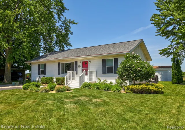 Photo 2 of Single family home for sale at 9941 Lange Rd, Birch Run, MI 48415 | MLS# 20261040627 | Listing updated on 2026-09-16