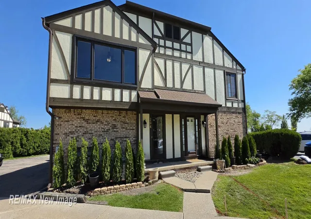 Photo 1 of Sale Pending at 204 Lac Ste Claire Dr, Saint Clair Shores, MI 48082 | MLS# 61050209895 | Listing updated on 2026-06-18