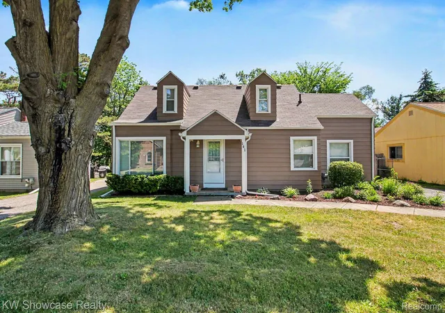 Homes for sale in Brighton City Livingston, MI | 141 Kissane Ave, Brighton City Livingston, MI 48116 | MLS# 20261040633