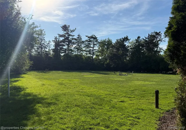 4th image of 1640 Orchard Ln, Bloomfield Hills, MI 48301 | MLS# 20261040641