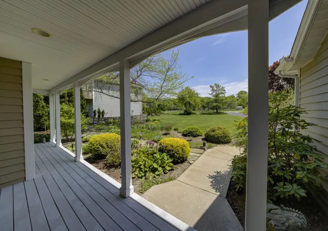Photo 4 of Single family home for sale at 1453 Braemar Dr, Traverse City, MI 49686 | MLS# 78080069132 | Listing updated on 2026-06-10