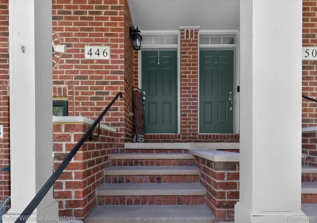Listing Photo 5 - Condo for sale in building located at 446 Old Pine Wy, Walled Lake, MI 48390