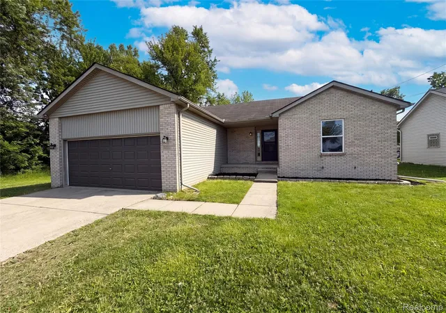 Homes for sale in Clinton Charter Township Macomb, MI | 42724 N Walnut St, Clinton Charter Township Macomb, MI 48036 | MLS# 20261040668