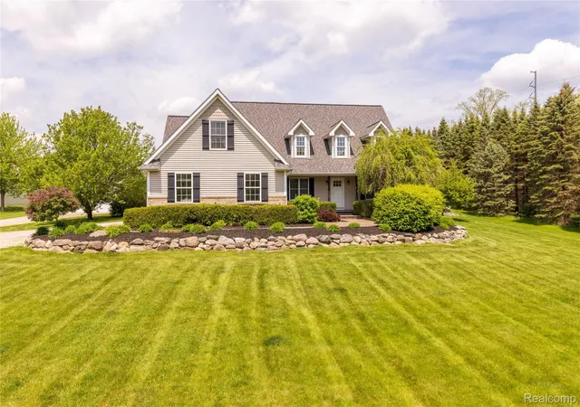 1st image of 12621 Golden Oaks Dr, Milford, MI 48380 | MLS# 20261040669