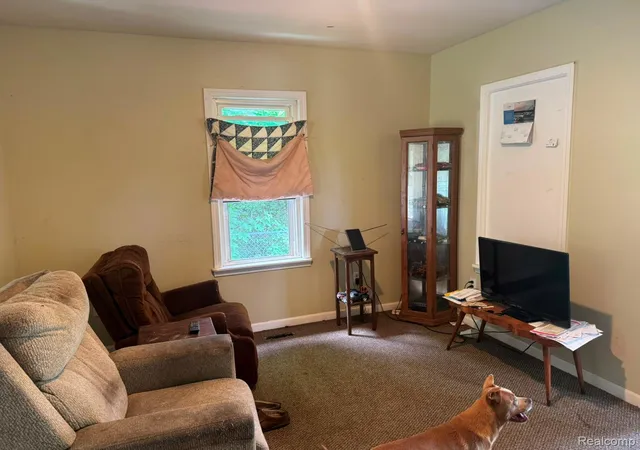 Photo 3 of Single family home for sale at 823 Remington Ave, Flint, MI 48507 | MLS# 20261040695 | Listing updated on 2026-06-12