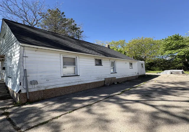 Homes for sale in Saginaw City Saginaw, MI | 2121 Sheridan Ave, Saginaw City Saginaw, MI 48601 | MLS# 66026026548