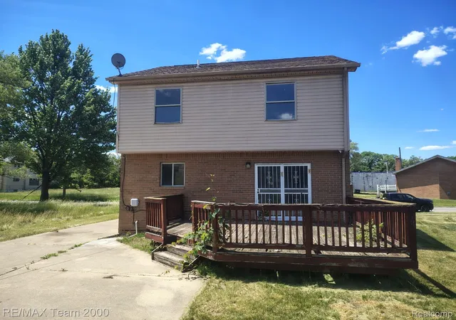 Photo 3 of Single family home for sale at 19452 Troy Pl, Highland Park, MI 48203 | MLS# 20261040706 | Listing updated on 2026-06-15