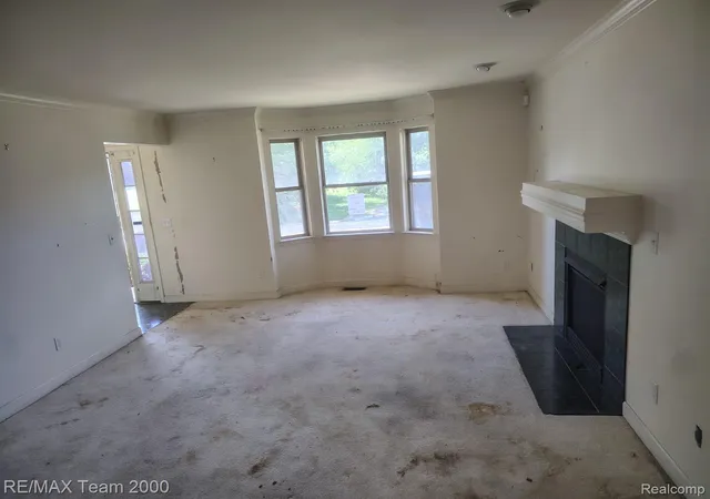 Photo 4 of Single family home for sale at 19452 Troy Pl, Highland Park, MI 48203 | MLS# 20261040706 | Listing updated on 2026-06-15