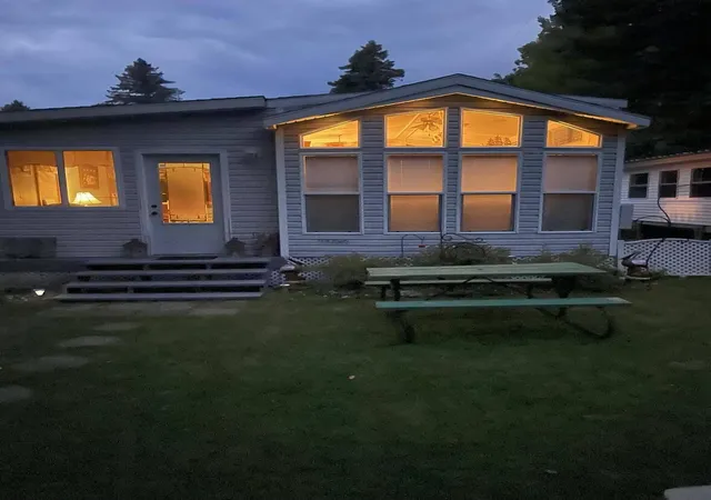 Photo 4 of Single family home for sale at 8091 Carriage Ln, Stanwood, MI 49346 | MLS# 72026026549 | Listing updated on 2026-06-03