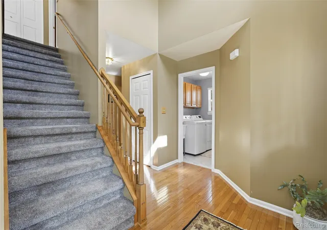 Photo 3 of Single family home for sale at 6263 Shadetree Ct, Howell, MI 48843 | MLS# 20261040716 | Listing updated on 2026-06-07