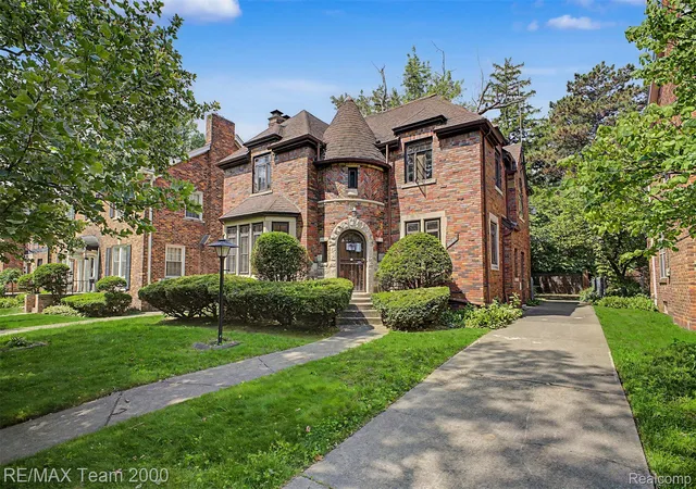 Photo 2 of Single family home for sale at 18085 Warrington Dr, Detroit, MI 48221 | MLS# 20261040717 | Listing updated on 2026-06-16