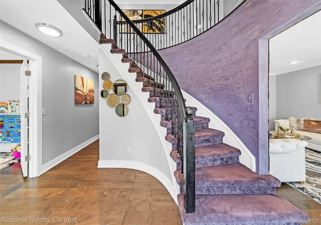 4th image of 39376 Heatherbrook Dr, Farmington Hills, MI 48331 | MLS# 20261040736