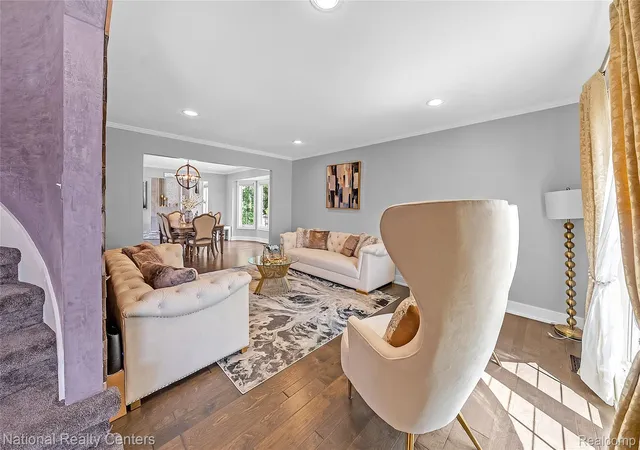 5th image of 39376 Heatherbrook Dr, Farmington Hills, MI 48331 | MLS# 20261040736